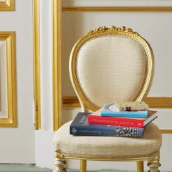 Royal Collection Shop A Royal Cookbook: Seasonal Recipes From Buckingham Palace