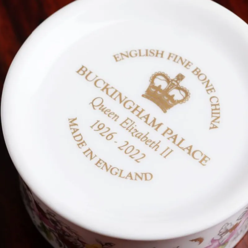 Royal Collection Shop Queen Elizabeth Ii Commemorative Pillbox