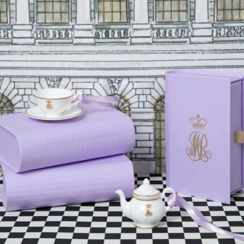 Royal Collection Shop Queen Mary'S Dolls' House Miniature Set